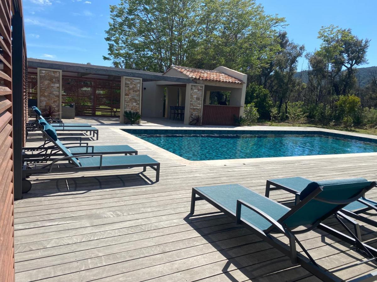 Magnifique Villa Avec Piscine Au Coeur Des Vignes Cogolin Eksteriør bilde