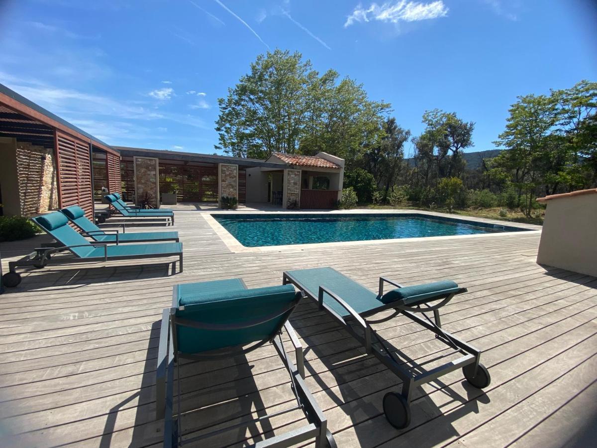 Magnifique Villa Avec Piscine Au Coeur Des Vignes Cogolin Eksteriør bilde