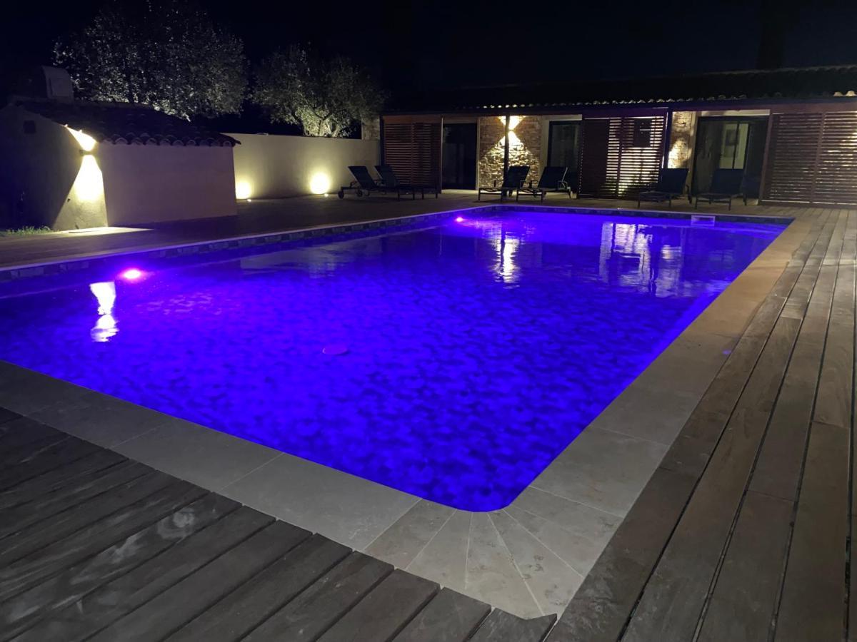 Magnifique Villa Avec Piscine Au Coeur Des Vignes Cogolin Eksteriør bilde