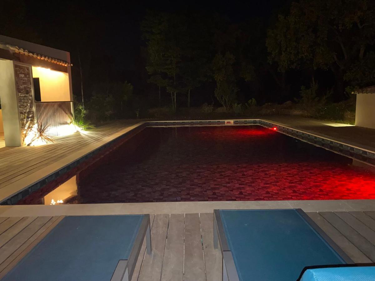 Magnifique Villa Avec Piscine Au Coeur Des Vignes Cogolin Eksteriør bilde
